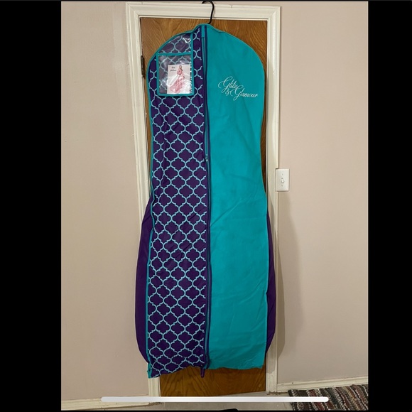 Black Floral Ball Gown Size 4 - Picture 15 of 15